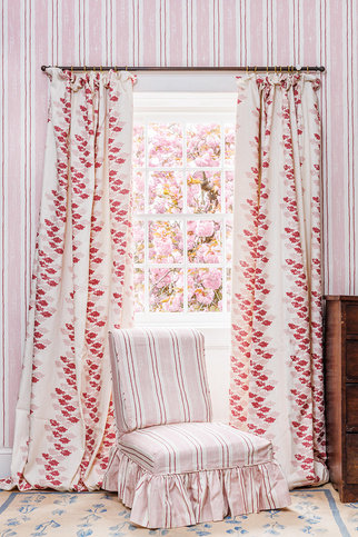 Oak Leaves Red / Pink Fabric by Barneby Gates 