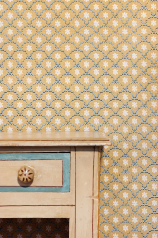 Sand/Ink Daisy Scallops Wallpaper by Barneby Gates