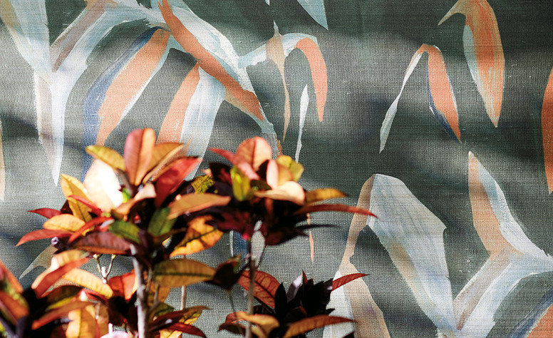 Makona Wallcovering Kaitoke by Black Edition 
