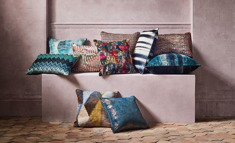 Nyoka Multi Cushion by Black Edition
