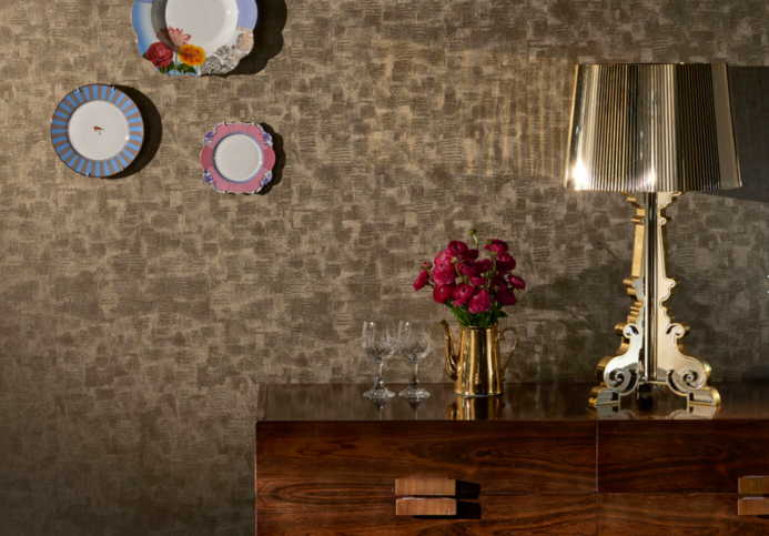 Chinchilla Antique Wallcovering by Clarke & Clarke 
