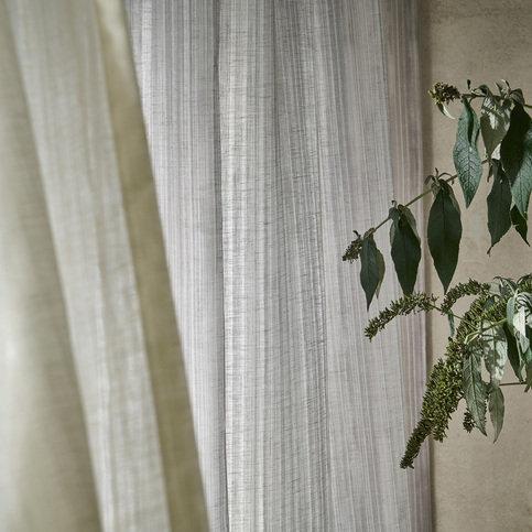 Remo Raffia Fabric by Clarke & Clarke 