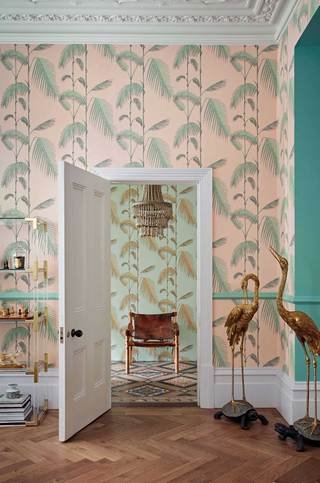 Palm Leaves Wallcovering by Cole & Son 