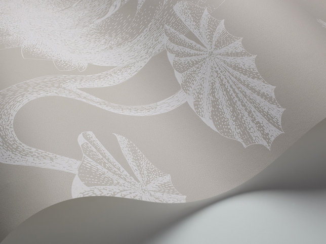 Lily Wallcovering by Cole & Son 