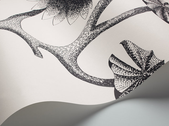 Lily Wallcovering by Cole & Son 