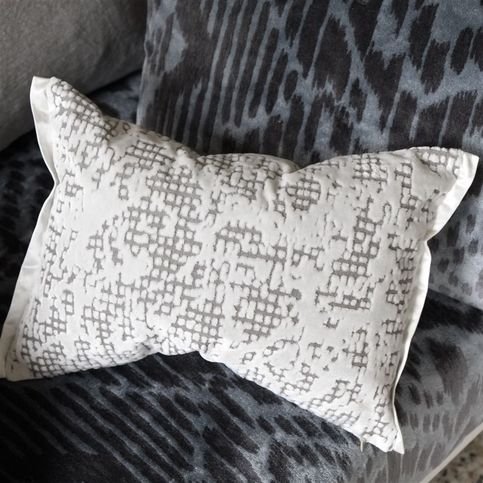 Boratti Chalk Fabric by Designers Guild 