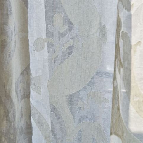 Carlotta Linen Fabric by Designers Guild 