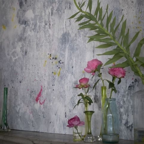 Corneille Fuchsia Wallpaper by Designers Guild 