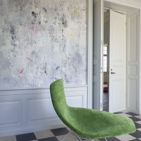 Corneille Fuchsia Wallpaper by Designers Guild 