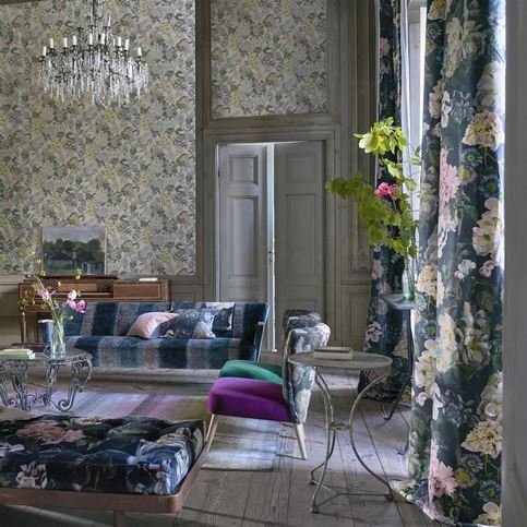 Delft Flower Pewter Wallcovering by Designers Guild 
