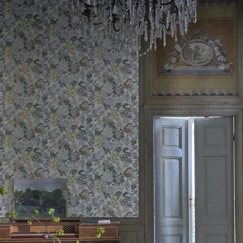 Delft Flower Pewter Wallcovering by Designers Guild 