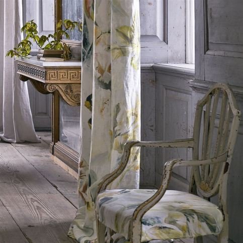 Tulipa Stellata Birch Fabric by Designers Guild 