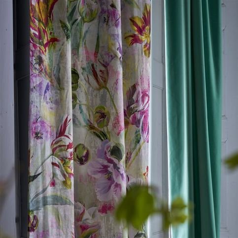 Tulipa Stellata Fuchsia Fabric by Designers Guild 