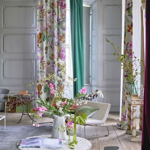 Tulipa Stellata Fuchsia Fabric by Designers Guild 