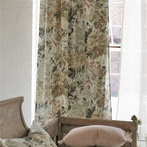 Fleurs D Artistes Chalk Fabric by Designers Guild 