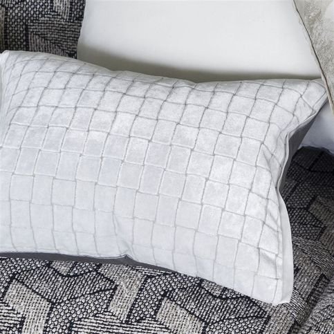 Leighton Chalk Fabric by Designers Guild 