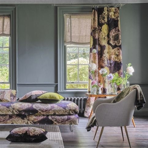 Le Poeme De Fleurs Midnight Fabric by Designers Guild 