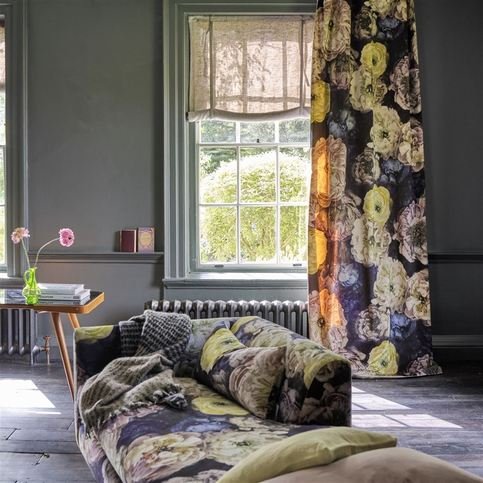 Le Poeme De Fleurs Midnight Fabric by Designers Guild 