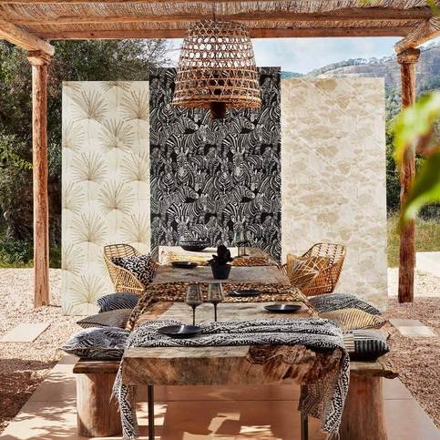 Nirmala Jet/Chalk Wallcovering by Harlequin