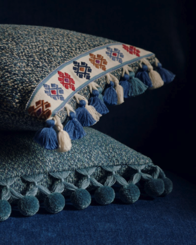 Tirso Outremer Trimming by Manuel Canovas