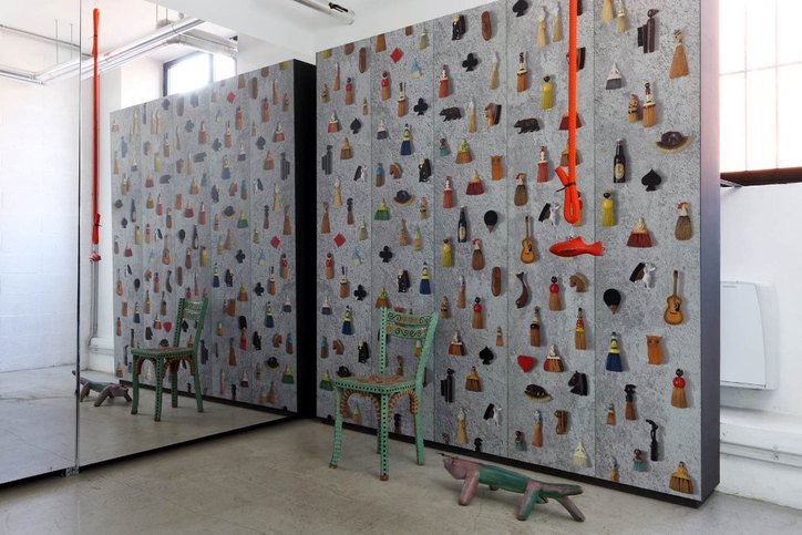 Brooms Wallcovering by NLXL 