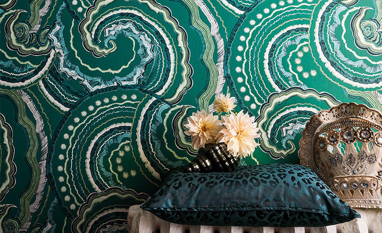 Fantasia Wallcovering Malachite by Temperley London x Romo