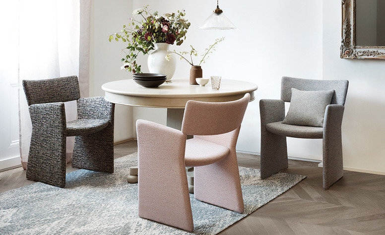 Olavi Wild Rose by Romo