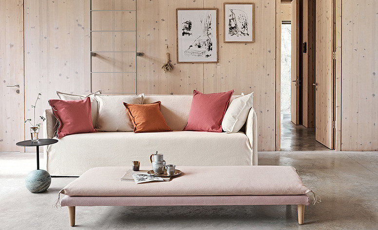 Osumi Soft Red by Romo