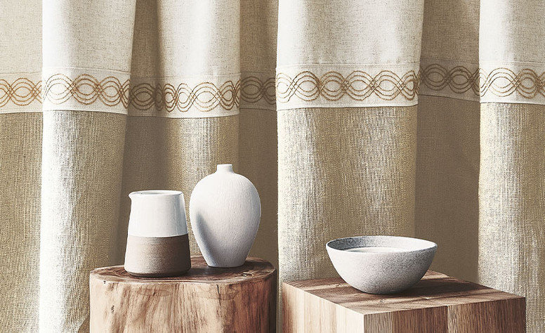 Doyu Stucco Fabric by Villa Nova 
