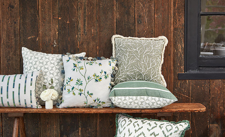 Parterre Cushion Spearmint by Villa Nova