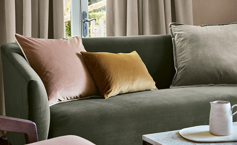 Rio Violette Fabric by Villa Nova 