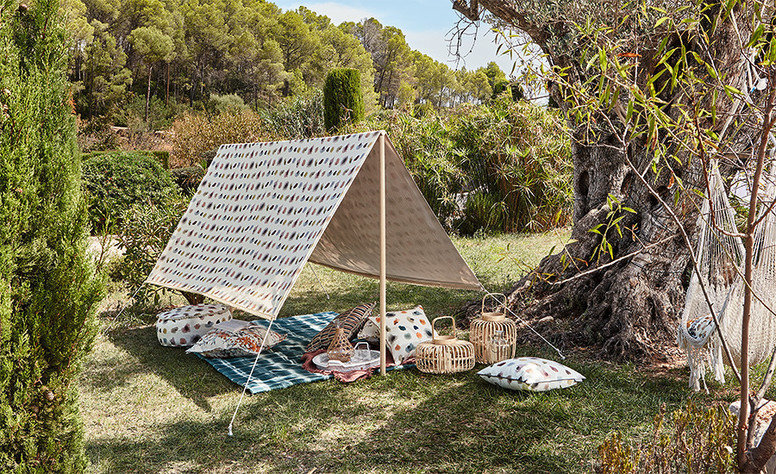 Simi Outdoor Sunset Fabric by Villa Nova 