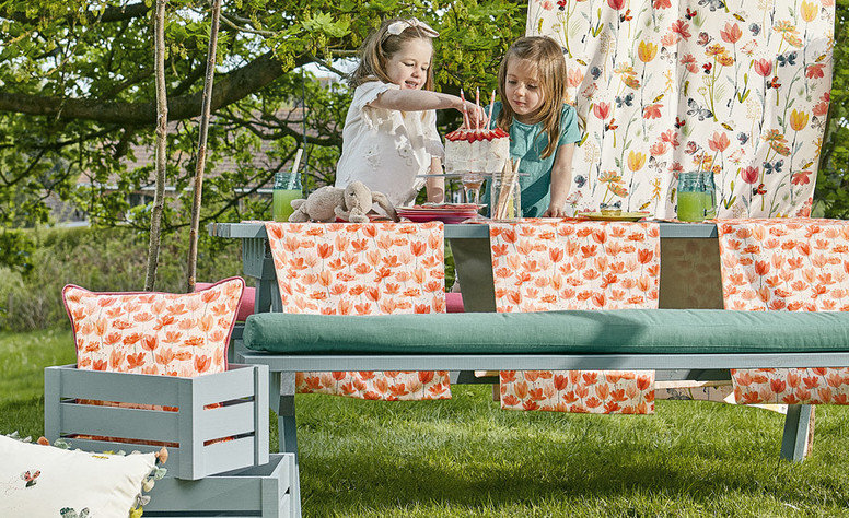 Busy Buzzy Fabric by Villa Nova 