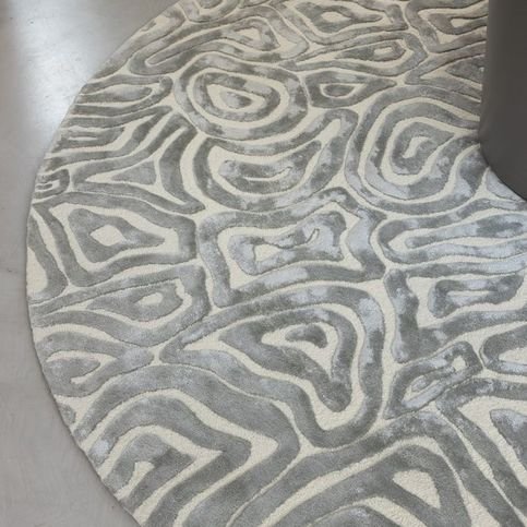 Coralia Silver Circular Rug by William Yeoward