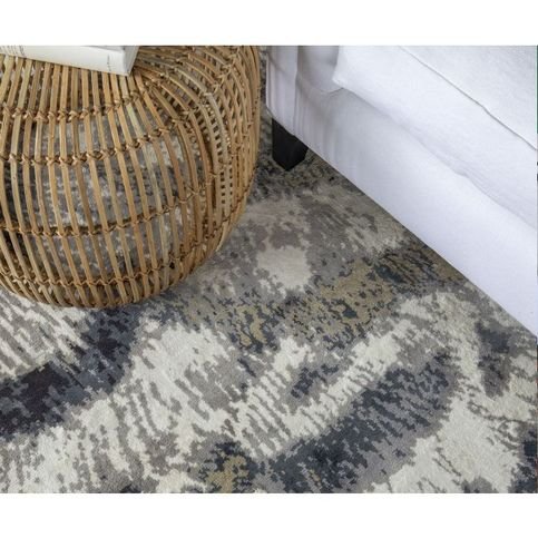 Fontanetta Silver Rug by William Yeoward