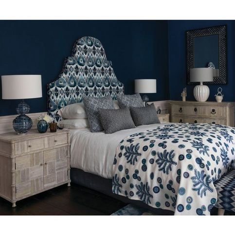 Kristiana Chalk Table Lamp by William Yeoward